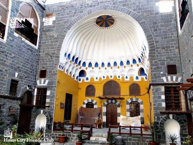 قصر الزهراوي  سياحة في حمص
